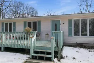 140 Louise Ln, Bartonsville, PA 18321 - Photo 3