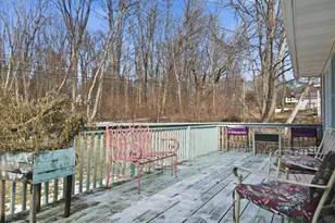 140 Louise Ln, Bartonsville, PA 18321 - Photo 37