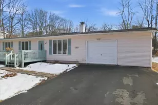 140 Louise Ln, Bartonsville, PA 18321 - Photo 29