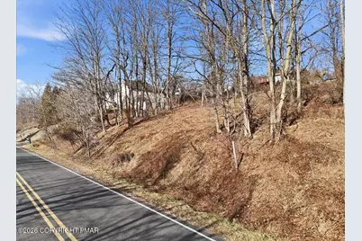  516 Edgemont Road, Stroudsburg, PA 18360 - Photo 3