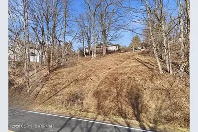  516 Edgemont Road, Stroudsburg, PA 18360 - Photo 1