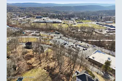  516 Edgemont Road, Stroudsburg, PA 18360 - Photo 11