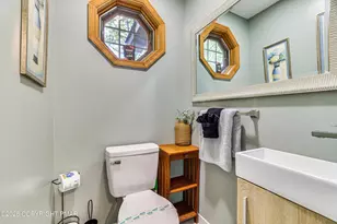 7901 Sleepy Hollow Dr, Tobyhanna, PA 18466 - Photo 15