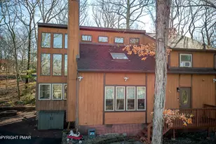 122 Dover Dr, Bushkill, PA 18324 - Photo 3