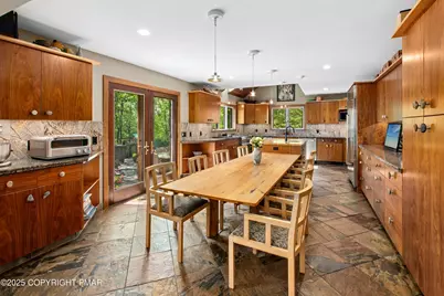  310 Hunters Farm Road, Henryville, PA 18332 - Photo 17