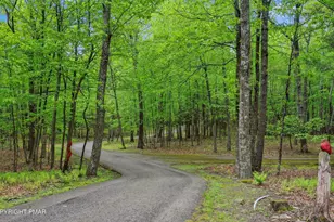 310 Hunters Farm Rd, Henryville, PA 18332 - Photo 53