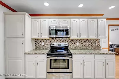  220 Stillwater Drive, Pocono Summit, PA 18346 - Photo 23