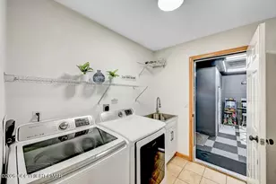 220 Stillwater Dr, Pocono Summit, PA 18346 - Photo 43