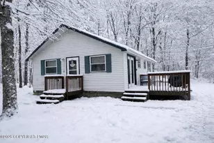 93 Iroquois Rd, Albrightsville, PA 18210 - Photo 1
