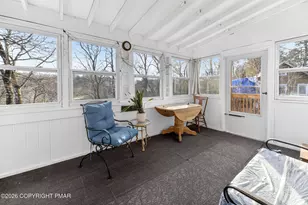 618 McCabe Ln, Stroudsburg, PA 18360 - Photo 9