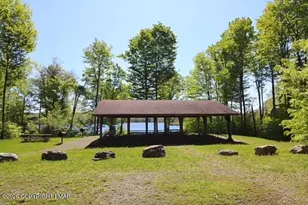 106 3rd St, Gouldsboro, PA 18424 - Photo 15