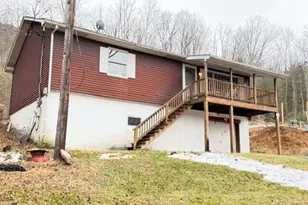 1165 E Catawissa St, Nesquehoning, PA 18240 - Photo 3