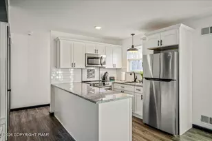 3260 Bluebird Dr, Bushkill, PA 18324 - Photo 9