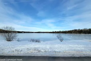 433 Holiday Dr, Pocono Summit, PA 18346 - Photo 1