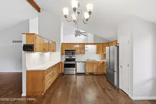 315 Rolling Hills Dr, East Stroudsburg, PA 18302 - Photo 5