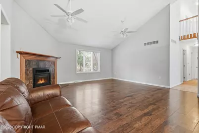  315 Rolling Hills Drive, East Stroudsburg, PA 18302 - Photo 11