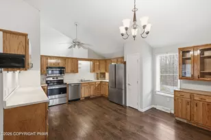 315 Rolling Hills Dr, East Stroudsburg, PA 18302 - Photo 5