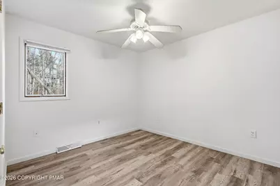  315 Rolling Hills Drive, East Stroudsburg, PA 18302 - Photo 23