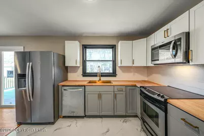  7136 Howel Terrace, Stroudsburg, PA 18360 - Photo 7