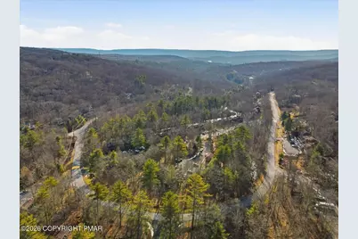  518 Wales Court, Bushkill, PA 18324 - Photo 15