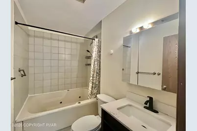  518 Wales Court, Bushkill, PA 18324 - Photo 9