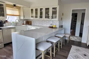 1093 Porter Dr, Bushkill, PA 18324 - Photo 9