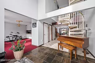 137 Old Kettle Ct, Stroudsburg, PA 18360 - Photo 11