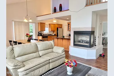  64 Longview Drive, Lake Harmony, PA 18624 - Photo 3