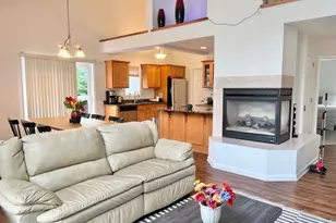 64 Longview Dr, Lake Harmony, PA 18624 - Photo 3