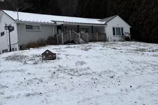 775 Silver Spring Blvd, Long Pond, PA 18334 - Photo 1