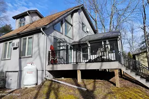 254 N Arrow Dr, Pocono Lake, PA 18347 - Photo 5