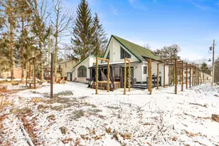 939 Country Pl Dr, Tobyhanna, PA 18466 - Photo 3