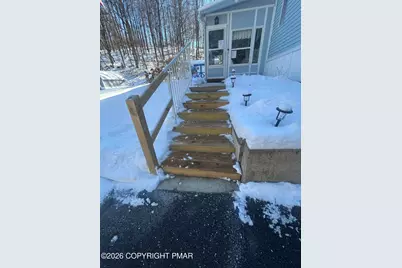  4 Lexington Lane, Mount Bethel, PA 18343 - Photo 3