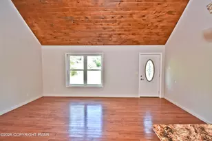 348 Summit Rd, Swiftwater, PA 18370 - Photo 3