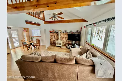  675 Whippoorwill Drive, Bushkill, PA 18324 - Photo 9