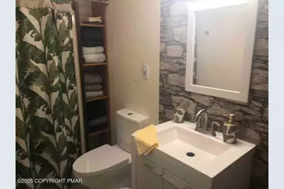  275 Canterbury Road, Bushkill, PA 18324 - Photo 21