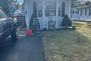 285 Greenbriar Dr, Bath, PA 18014 - Photo 1