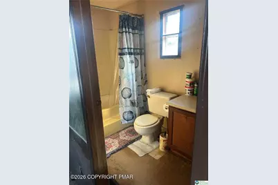  285 Greenbriar Drive, Bath, PA 18014 - Photo 9