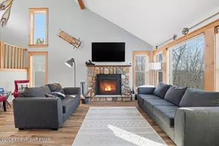 208 Sycamore Ct, Tannersville, PA 18372 - Photo 9