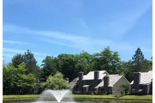 390 Snow Ridge Cir, Lake Harmony, PA 18624 - Photo 3