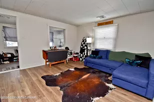 115 Squirrel Ln, Cresco, PA 18326 - Photo 5