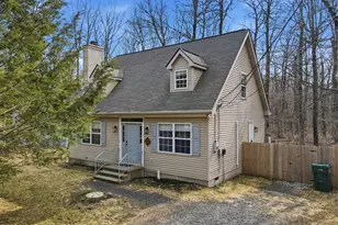 9102 Idlewild Dr, Tobyhanna, PA 18466 - Photo 1