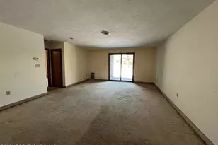 146 Foxfire Dr, Mount Pocono, PA 18344 - Photo 3