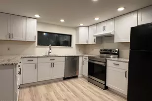 138 English Ct, Bushkill, PA 18324 - Photo 7