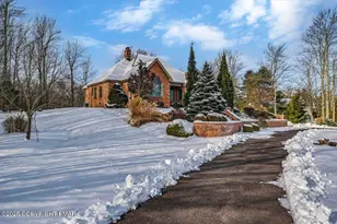 235 Wolf Hollow Rd, Lake Harmony, PA 18624 - Photo 5