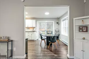 241 Squirrelwood Ct, Effort, PA 18330 - Photo 9