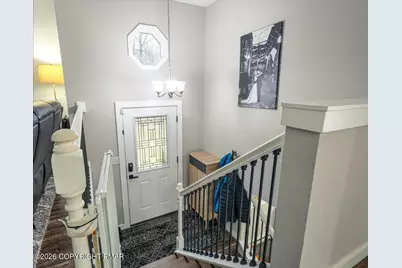  241 Squirrelwood Court, Effort, PA 18330 - Photo 5