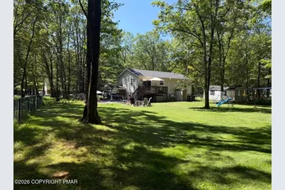  241 Squirrelwood Court, Effort, PA 18330 - Photo 3