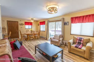 1881 Beverly Ct, Tobyhanna, PA 18466 - Photo 3