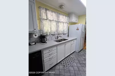  25 Estates Drive, Lake Harmony, PA 18624 - Photo 11